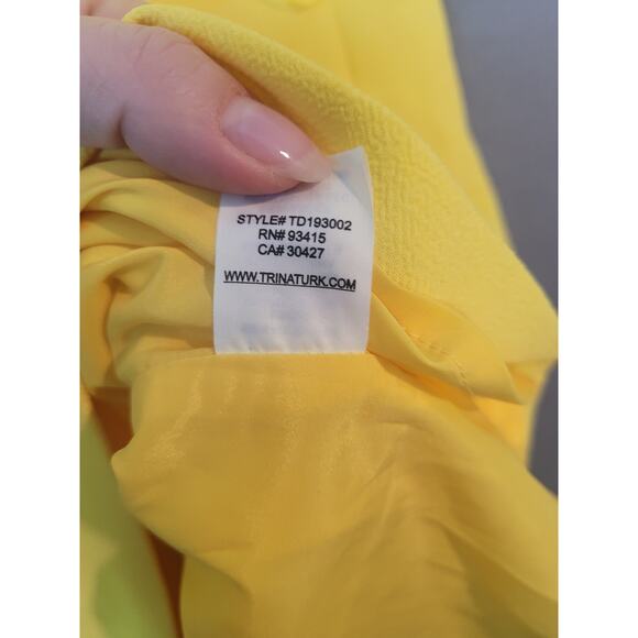 Trina Turk Bliss Embroidered Mesh Shift Dress Yellow Size 6 NWOT Elegant - Picture 12 of 13